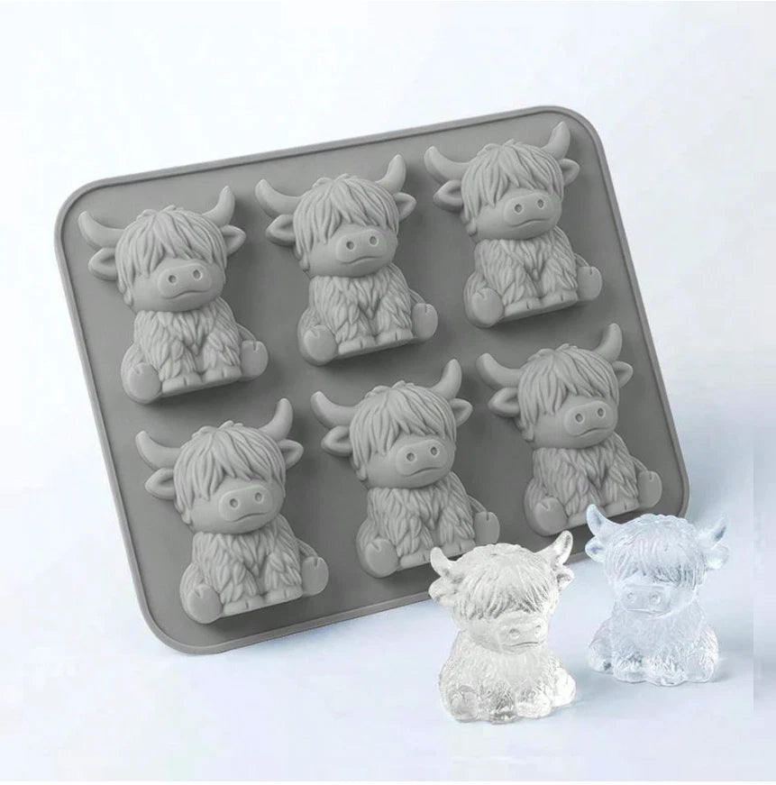 Mini Highland Cow Ice Cube Mold, Cute 3D Highland Cow Silicone Ice Cube Tray
